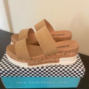 Soda, platform sandals, camel